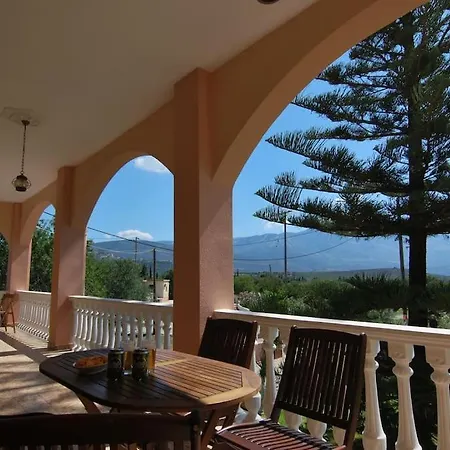 Remno Apartment Metaxata
